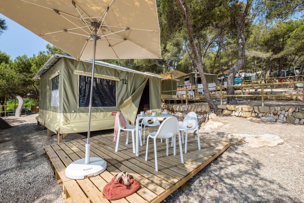 Camping Estival Torre De La Mora Tamarit Exterior foto
